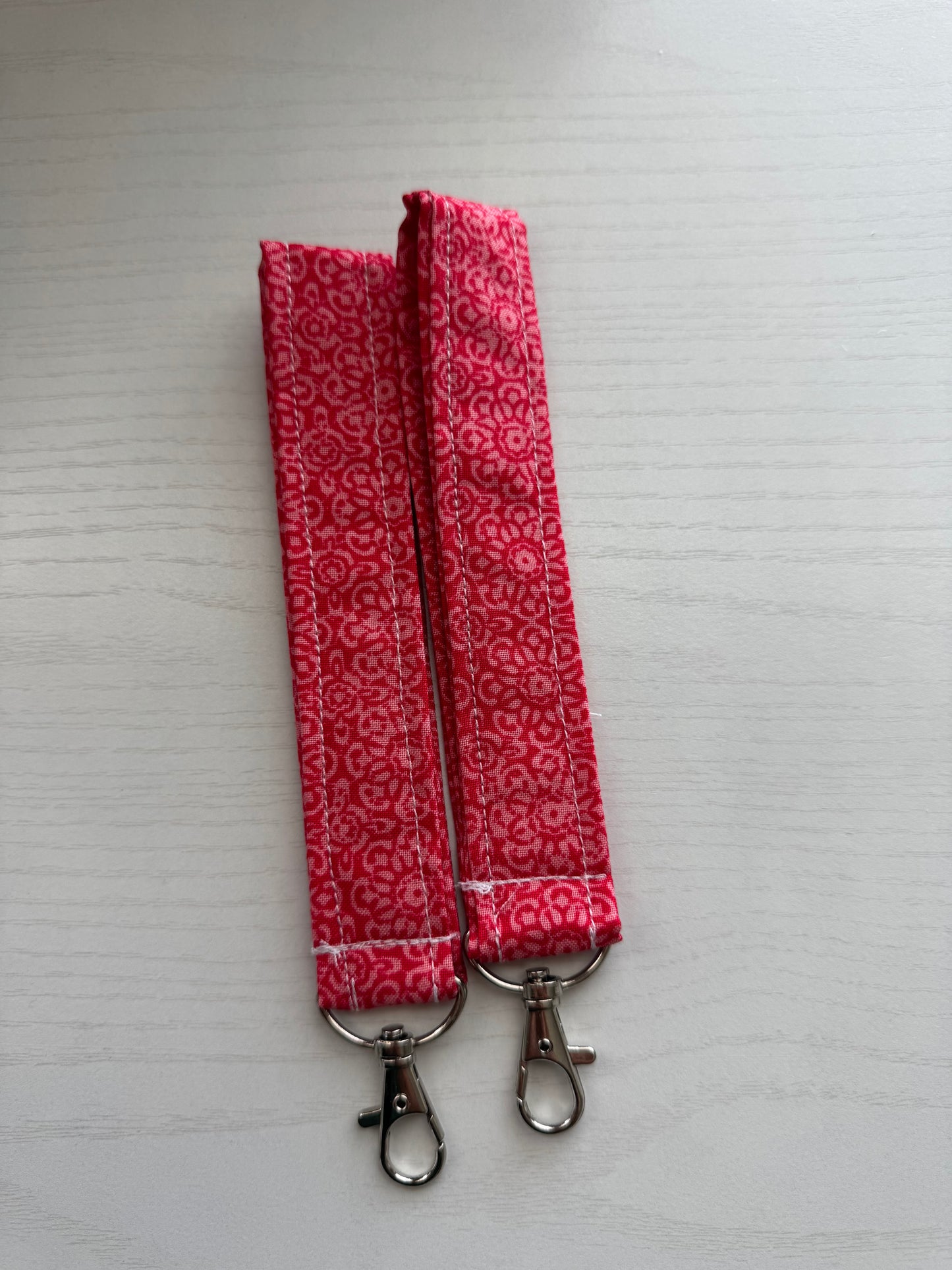 Red pattern wristlet