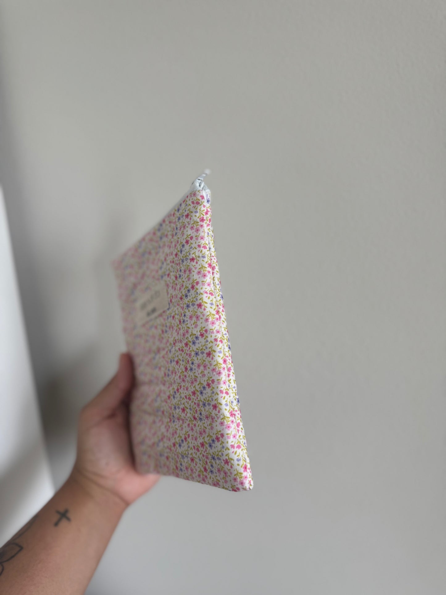 Minimalist Kindle case 6”