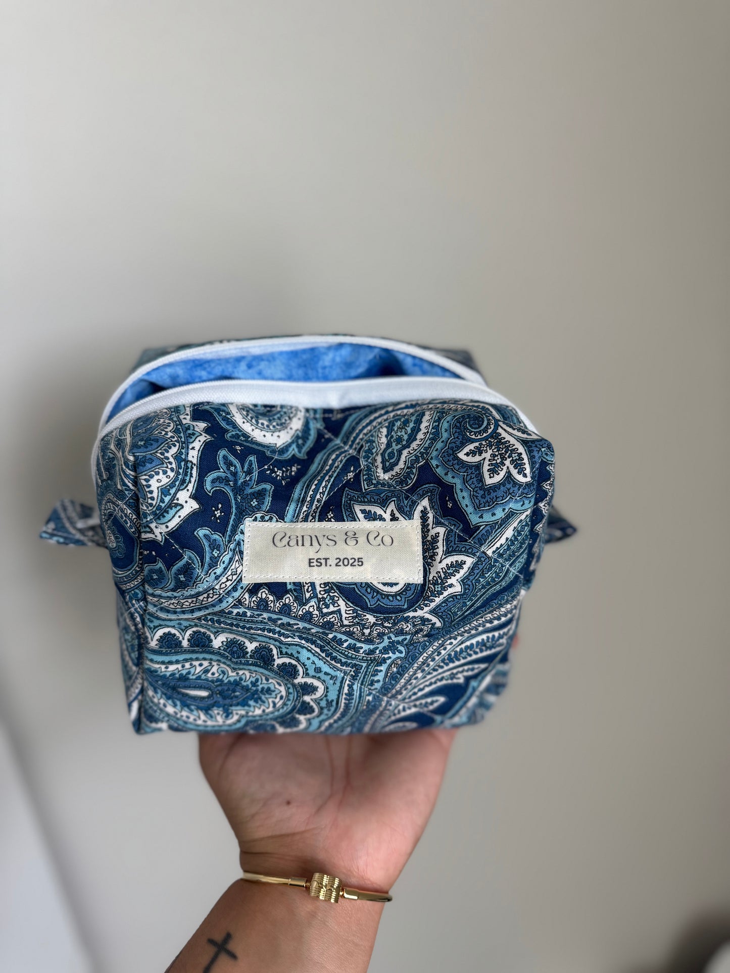 Blue match Makeup bag Medium