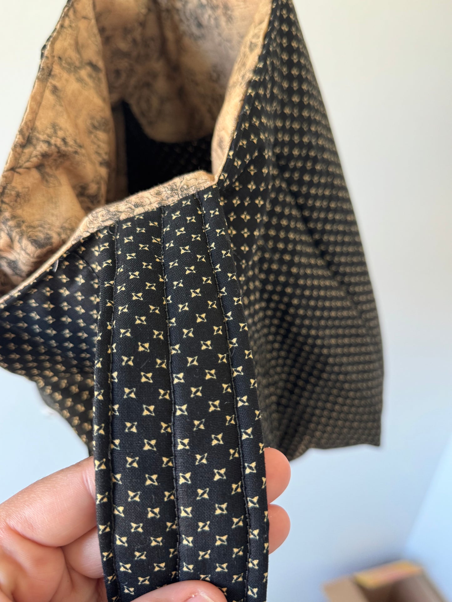 Black Aesthetic Tote bag