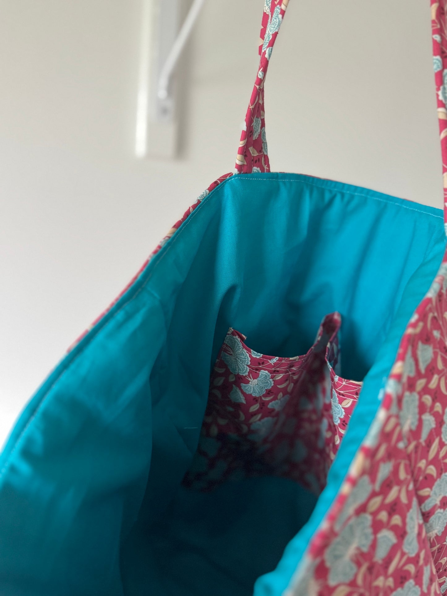 Fucha Tote bag