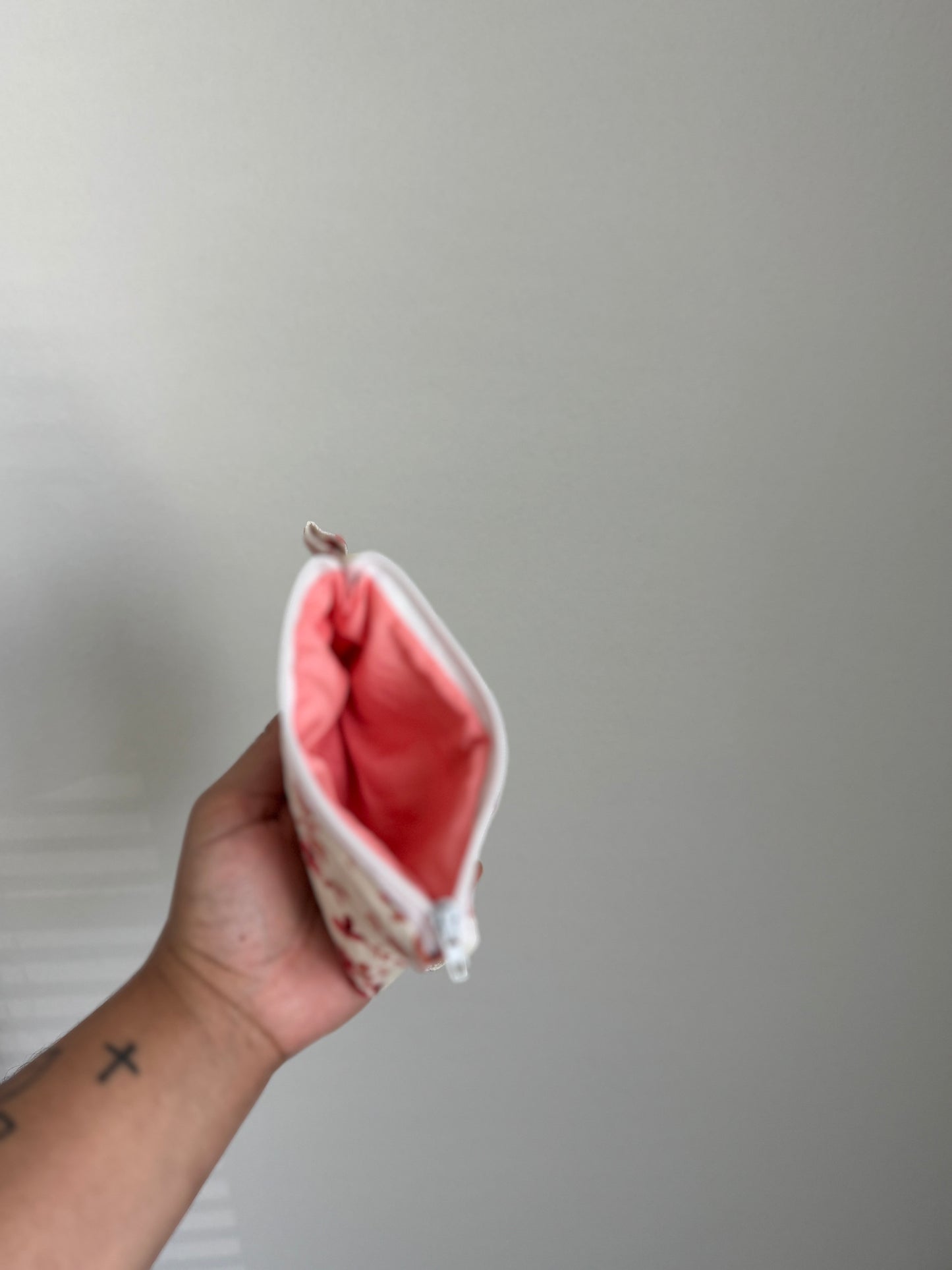 Red roses wallet
