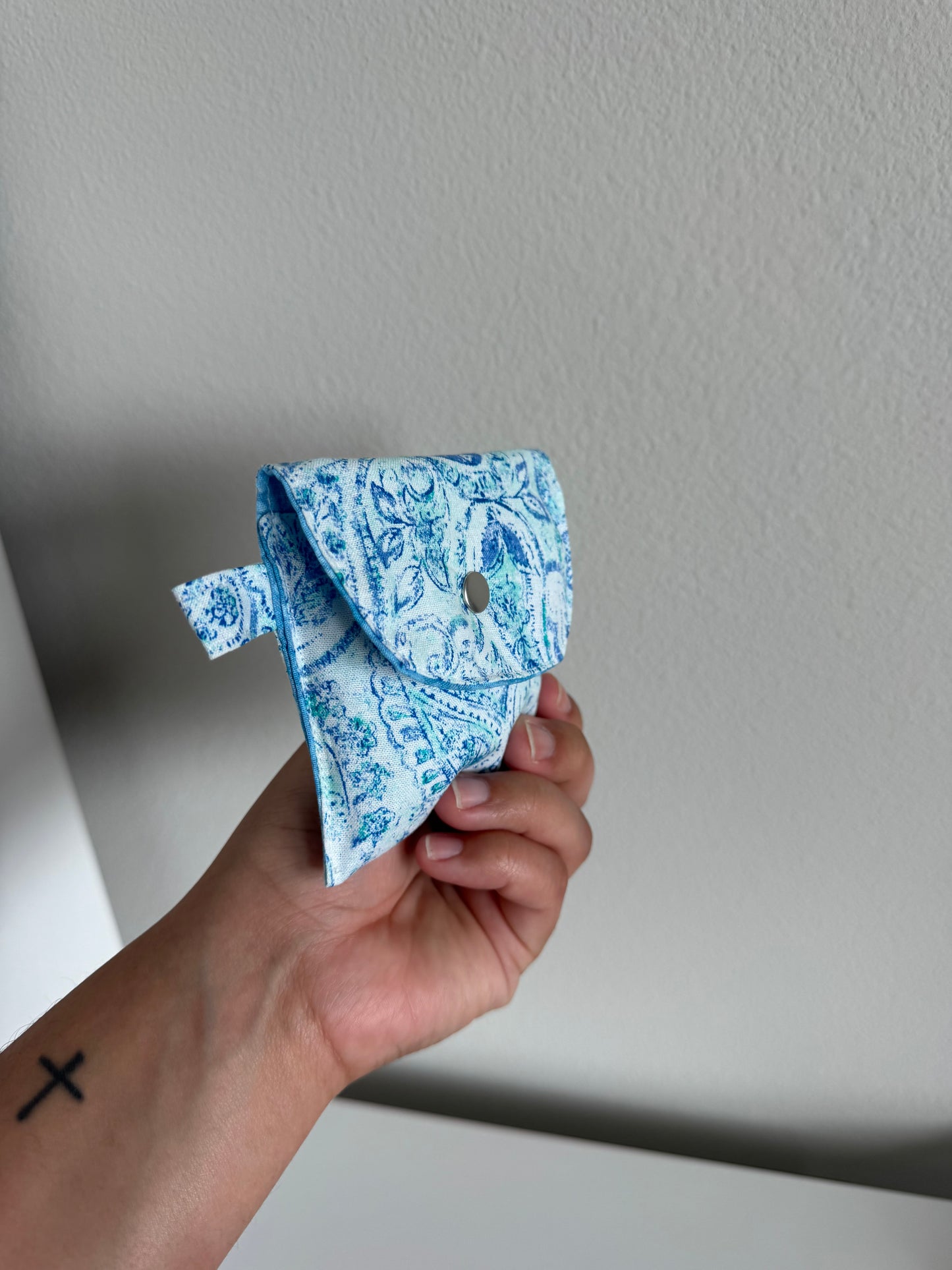 Aqua AirPod case