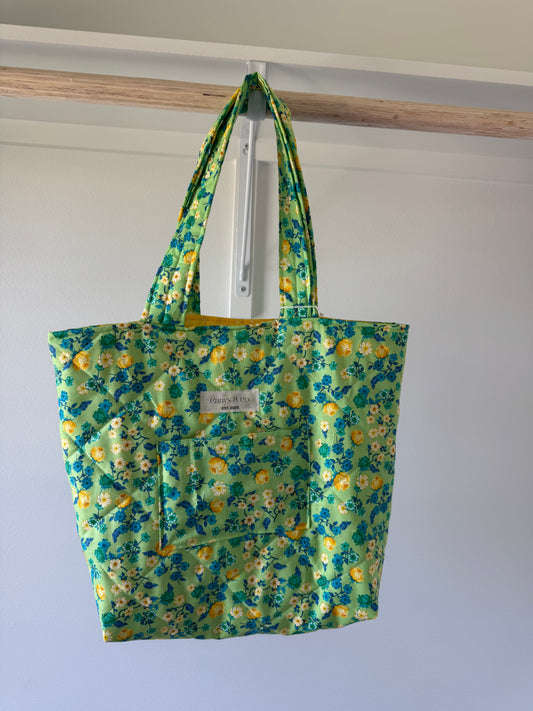 Green flowers Tote bag