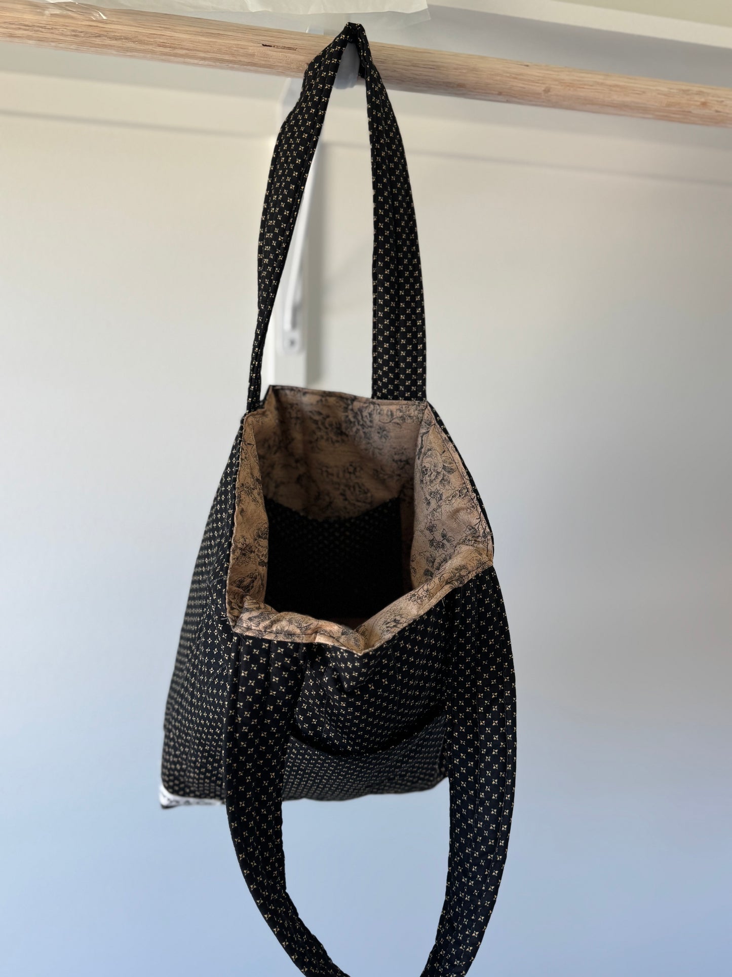 Black Aesthetic Tote bag