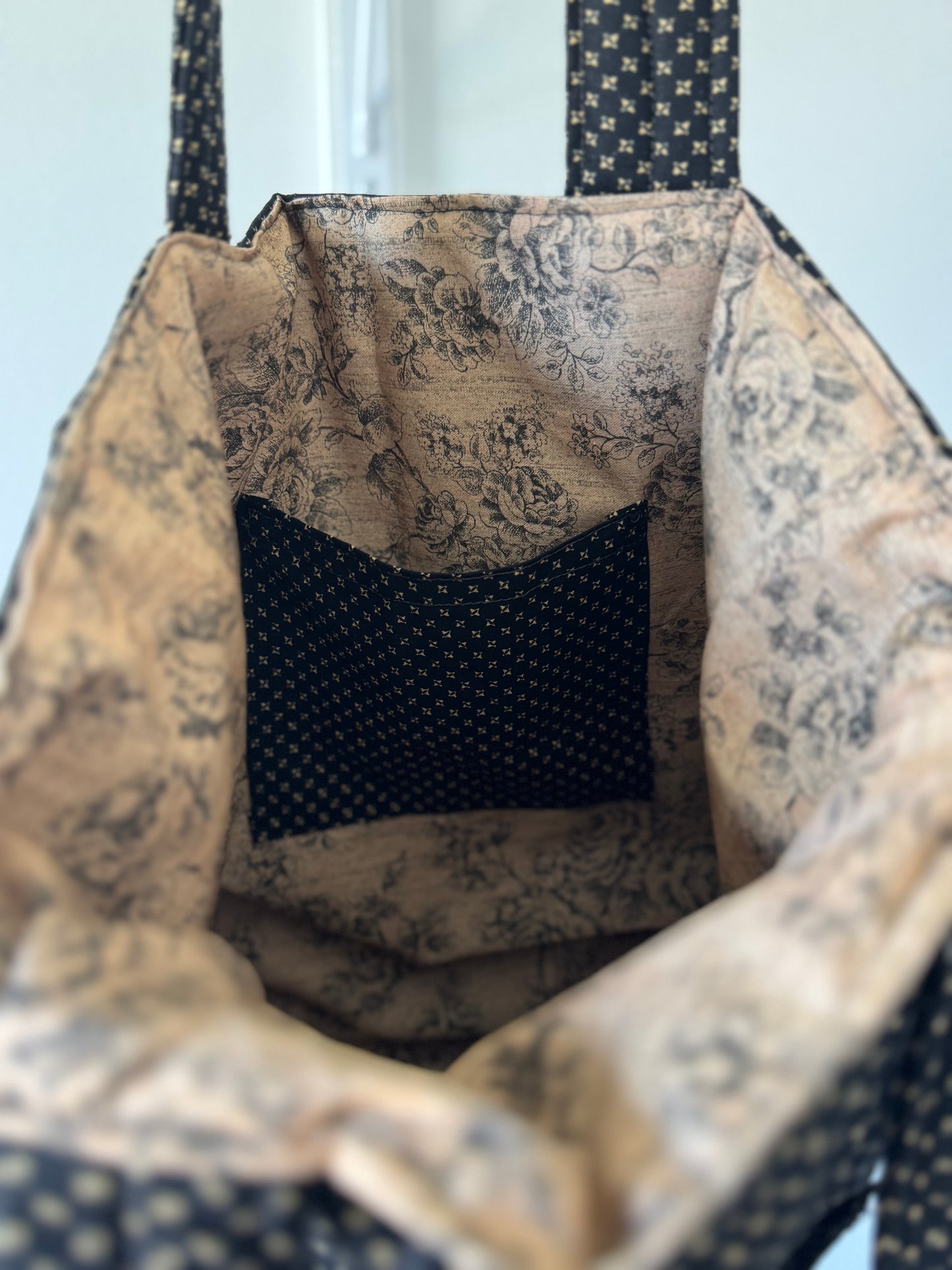 Black Aesthetic Tote bag