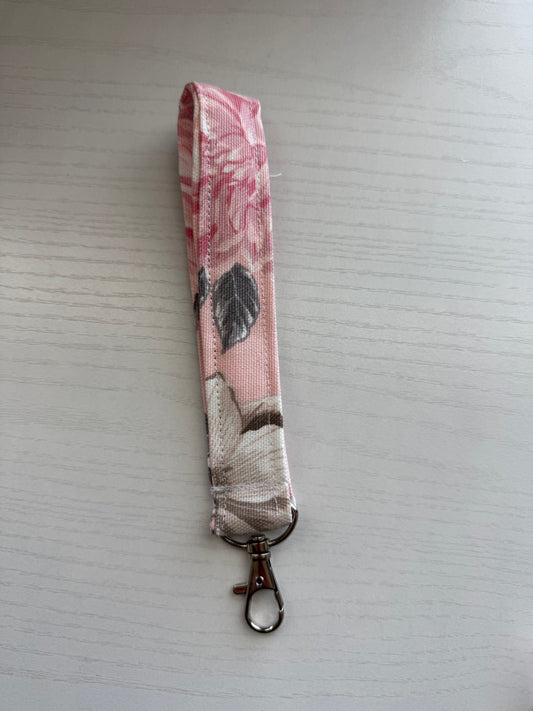 Pink roses wristlet